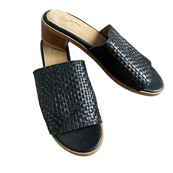Seychelles Shoes - Black Seychelles “Hard To Find” Sandals